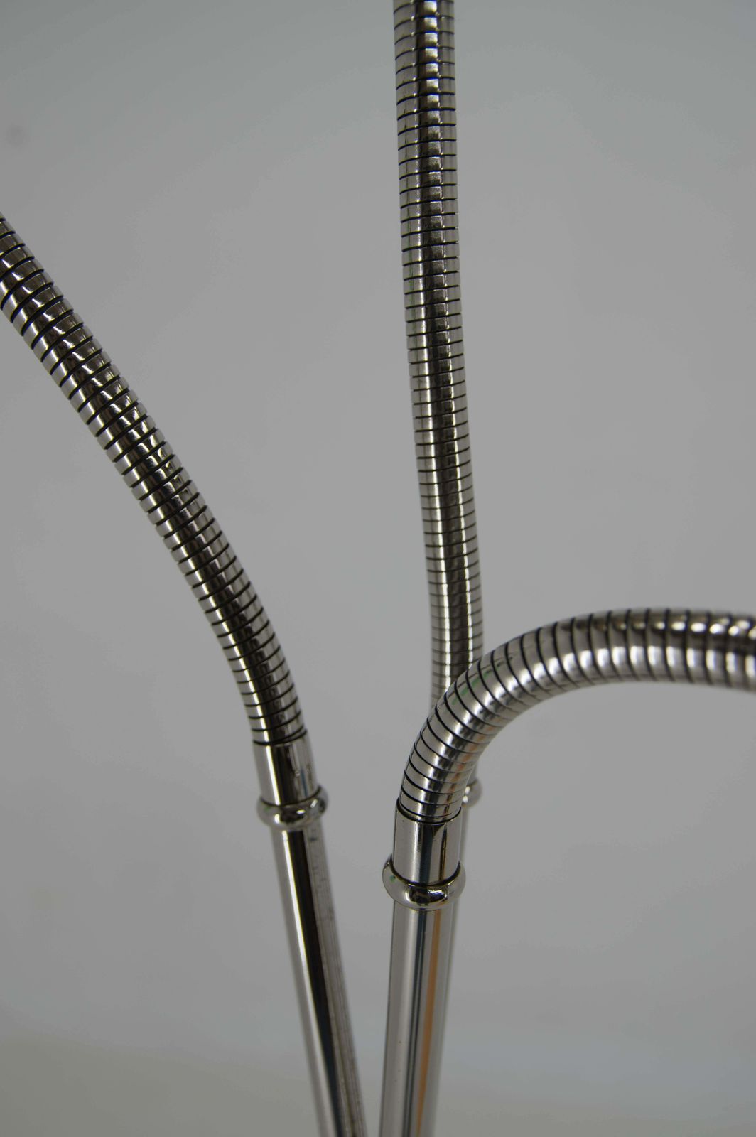 photo vinterior Mid Century Flexible 3 Flamming Floor Lamp. 1960s