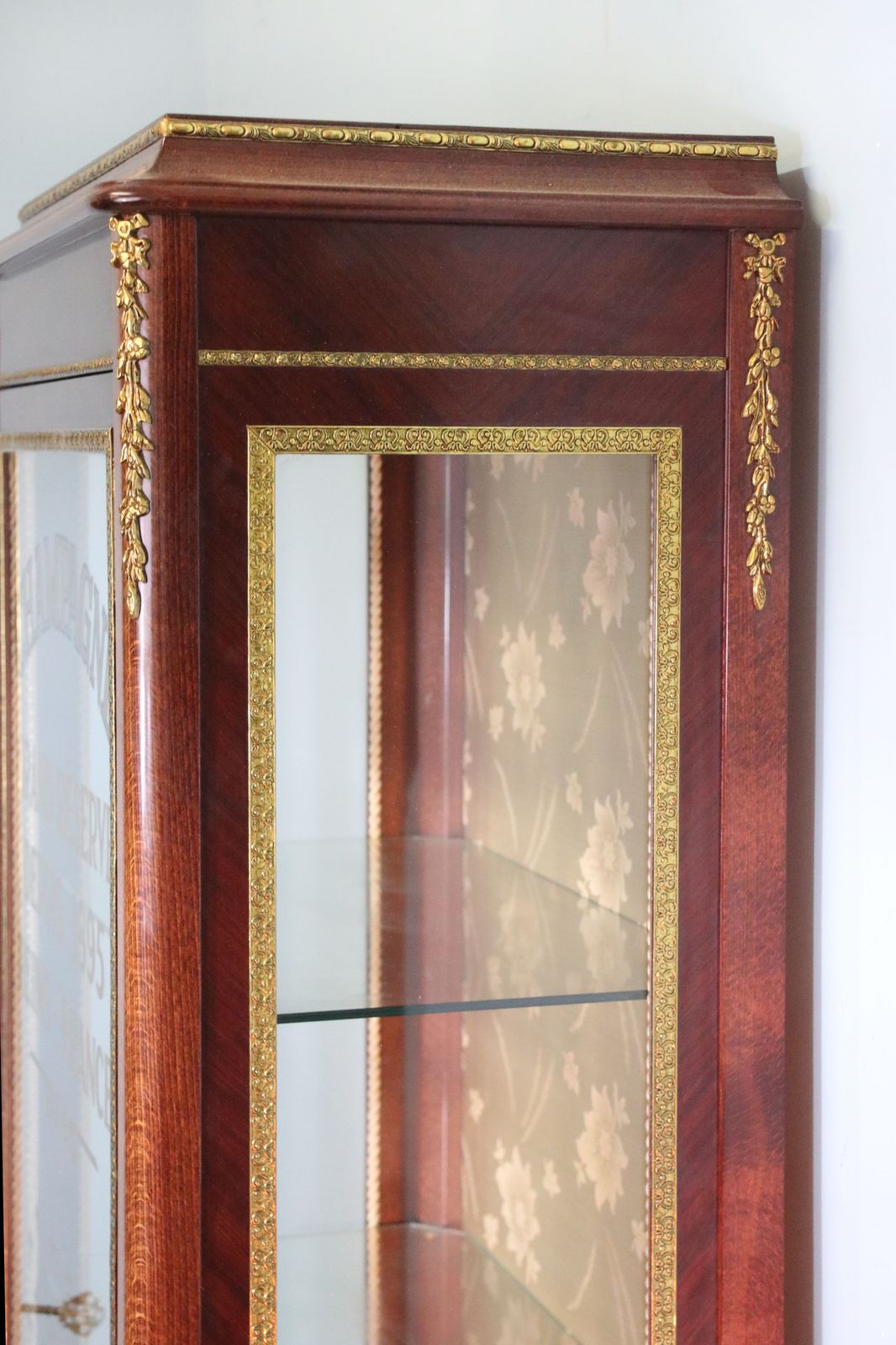 1695.0 A Lovely 20th Century Mahogany Veneered, Floral Inlaid And Metal Mounted Vitrine Or Display Cabinet. photo