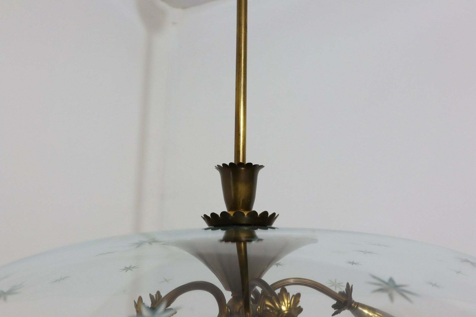 photo furniture Mid Century Brass And Glass Chandelier Pietro Chiesa 1940s