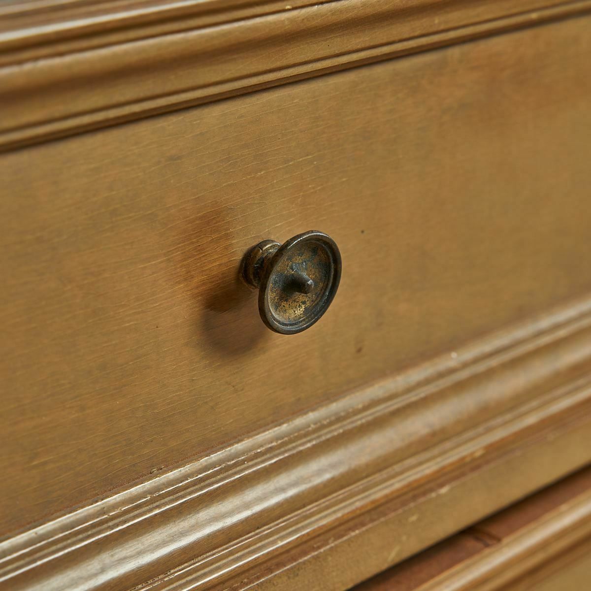 Ladekast Met Vier Lades, Zwarte Details photo vinterior
