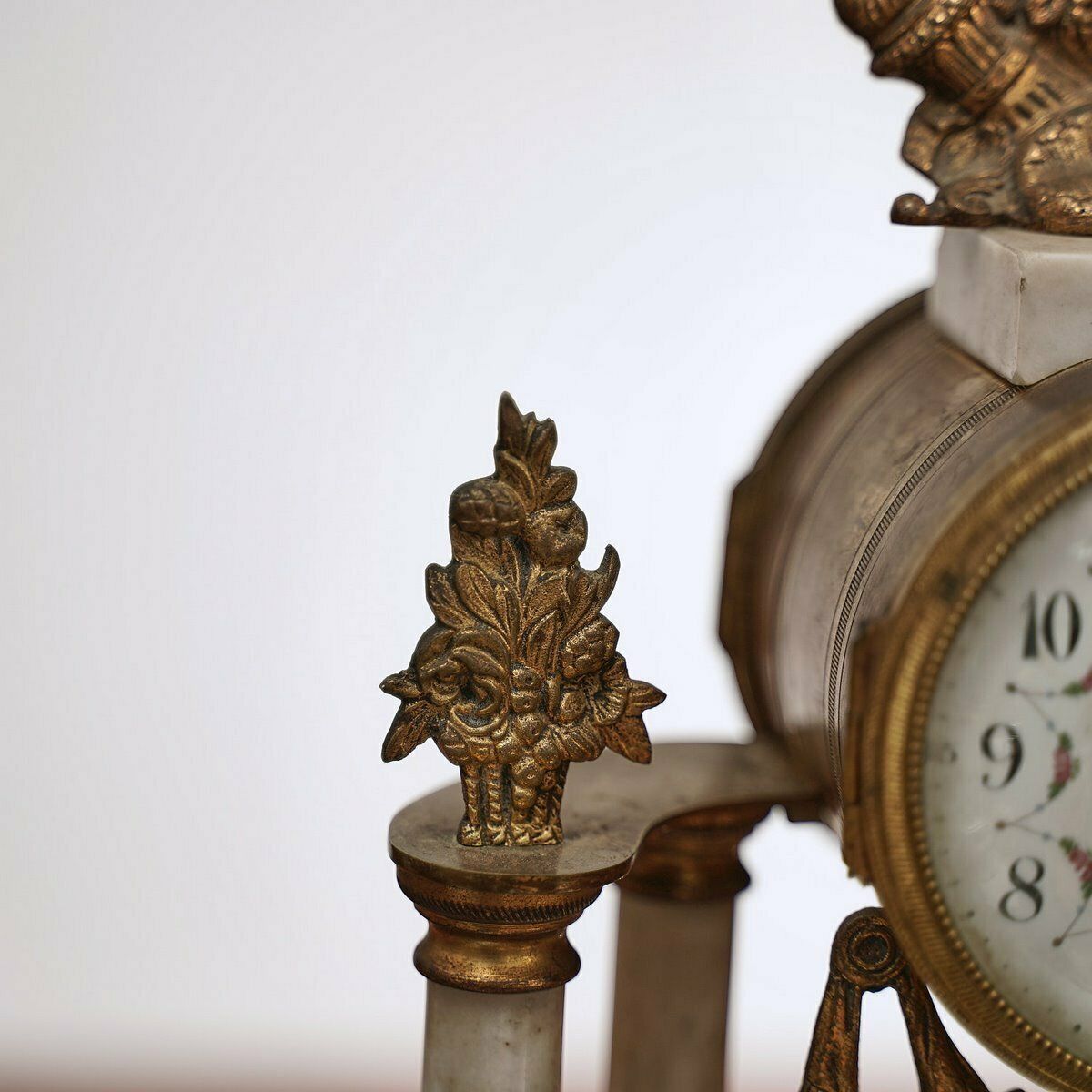 Napoleon III Table Clock Working Ceramic Dial photo vinterior