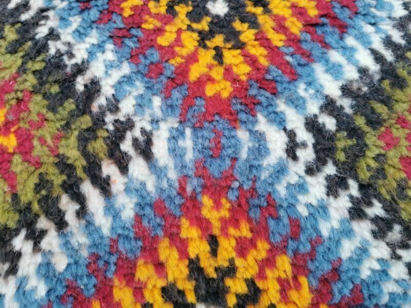 photo furniture R177  Handmade Vintage Moroccan Berber Rug. Camel Wool Carpet