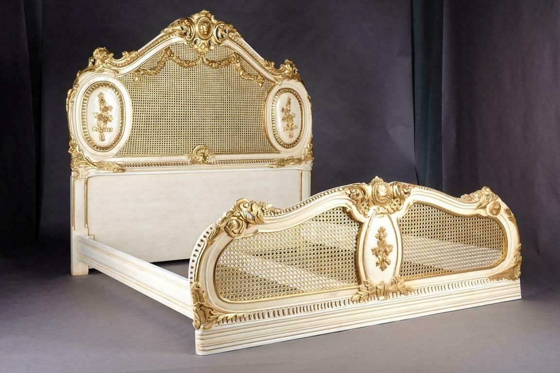 Furniture Majestic Baroque Bed In The Style Of Louis XVI photo