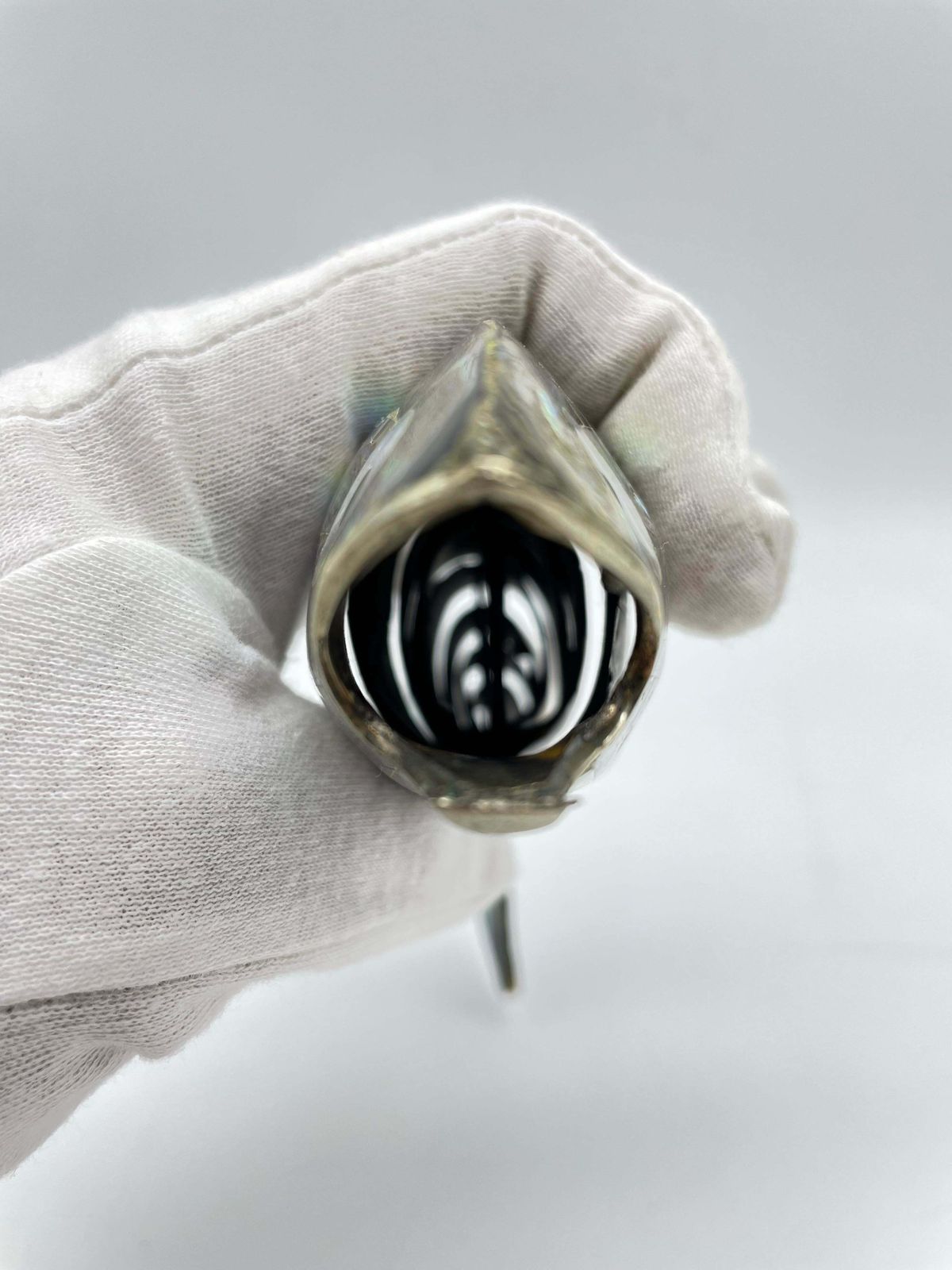 388.0 Curious Wriggling Fish Made Of Mother Of Pearl photo