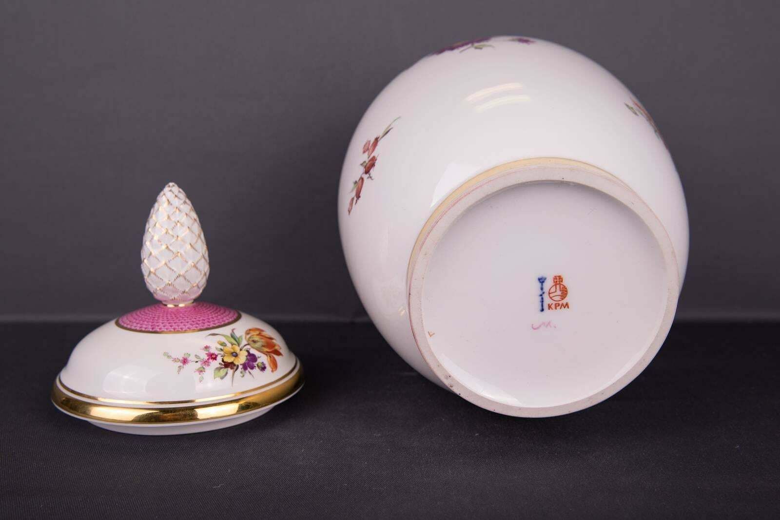 photo furniture 20th Century Kpm Berlin Potpourri Vase Breslauer Stadtschloss