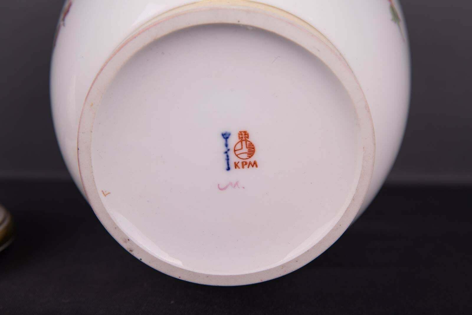 photo for sale 20th Century Kpm Berlin Potpourri Vase Breslauer Stadtschloss