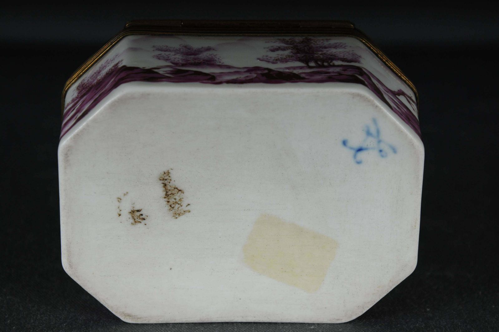 photo for sale 19th Century Sèvres Covereldose Tabatiere 19th Century Watteau Painting