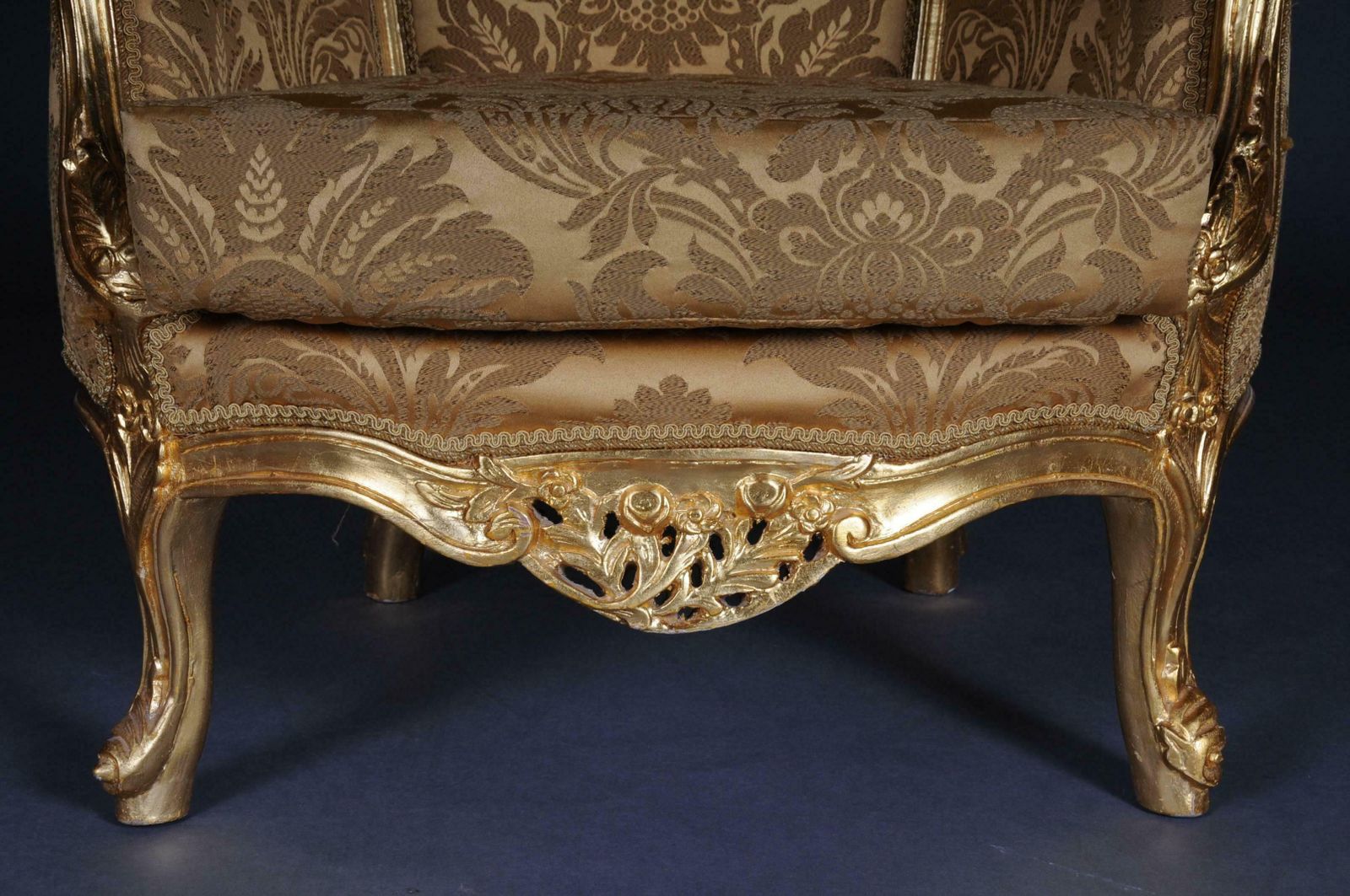 photo furniture 20th Century Louis XV Quinze Bergère Chair Lounge