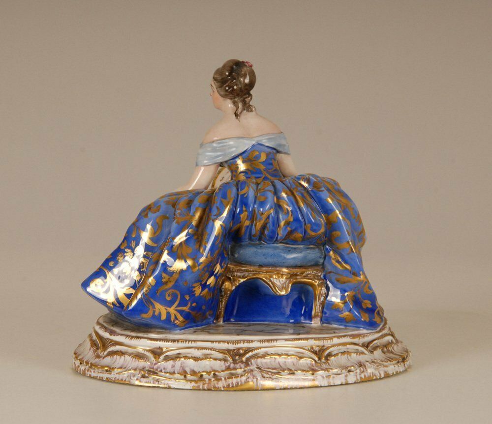 Home Decor Italian Porcelain And Ceramic Figurine Of Lady By Guido Cacciapuoti photo