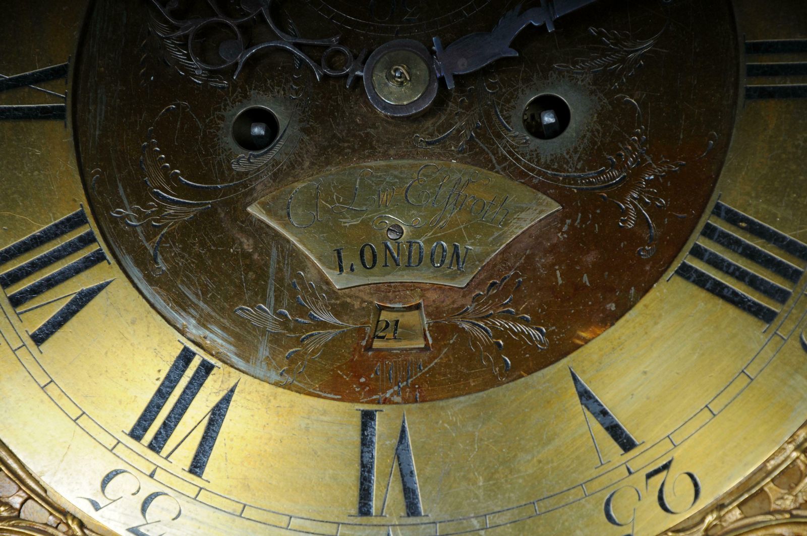 4705.0 Beautiful Antique English Grandfather Clock, Oak, 19th Century photo