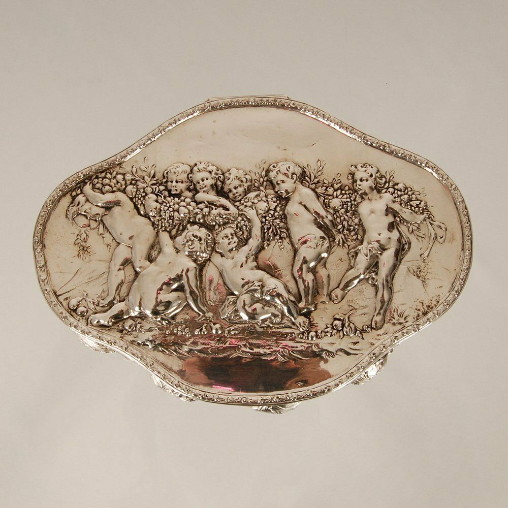 Antique German Jewelry Box In Silver From J.D.Schleißner & Söhne photo vinterior