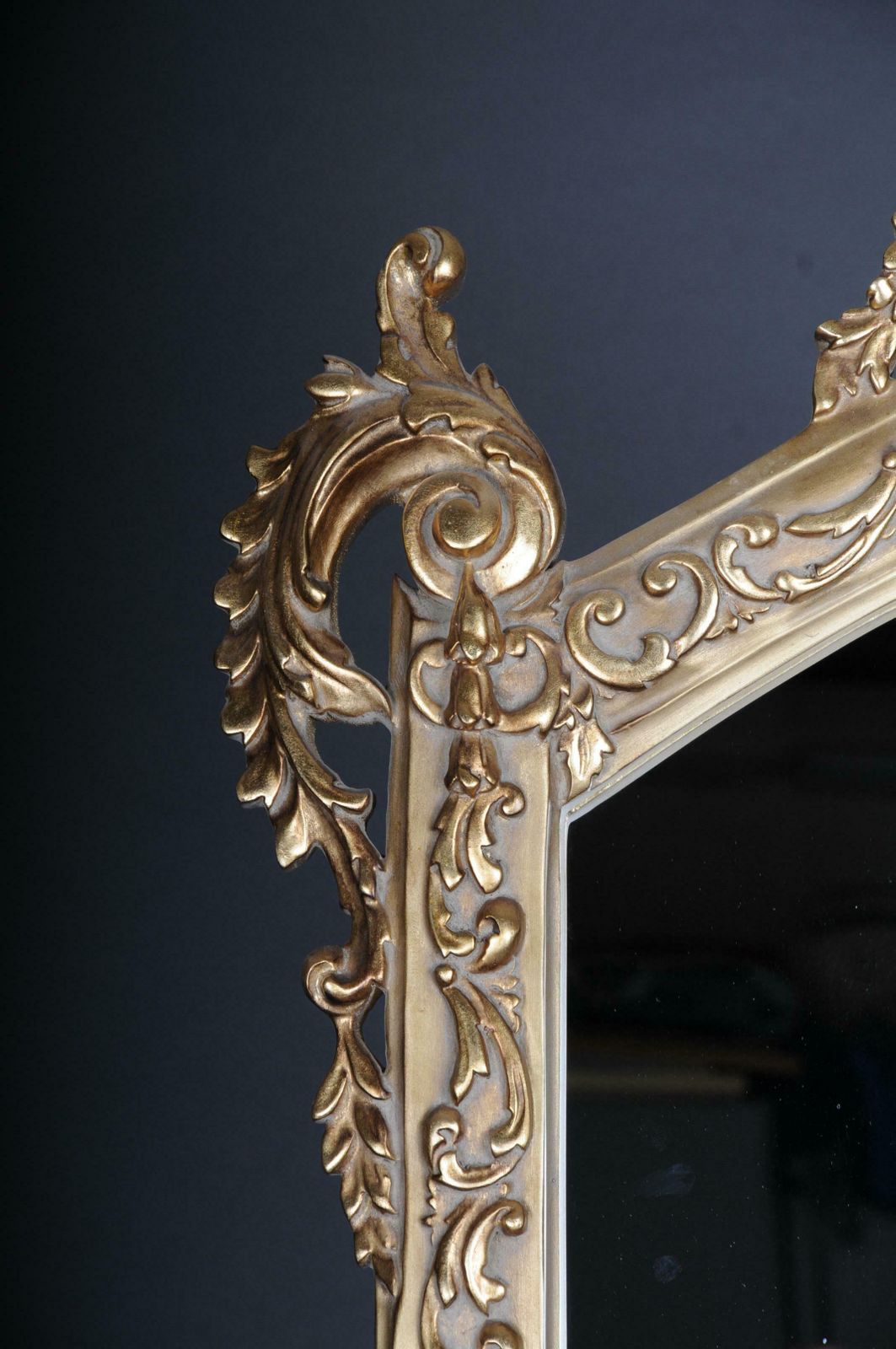 20th Century Beautiful Console Mirror Floor Mirror In The Louis XV Gilt photo for sale