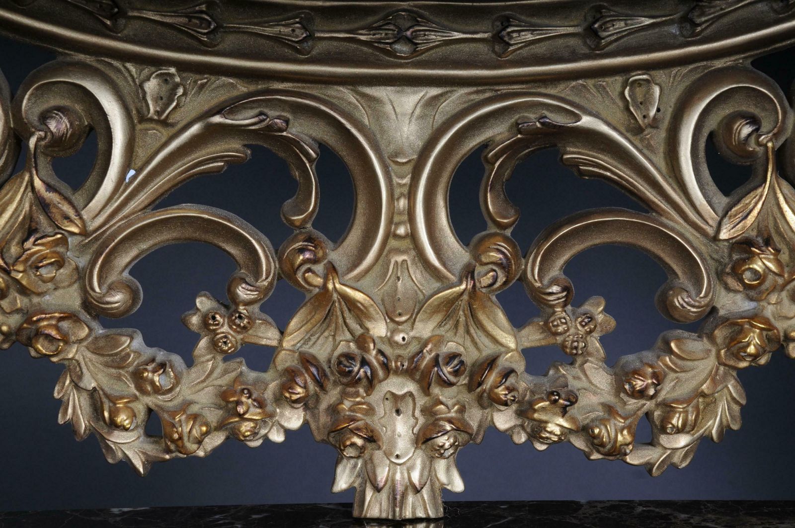 photo furniture Richly Carved Royal Wall Mirror In Louis XV Beech Wood