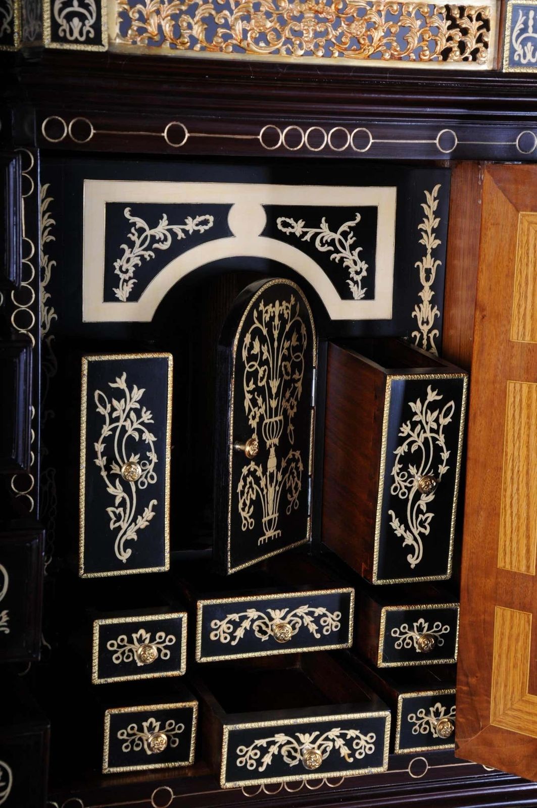 photo furniture 20th Century Splendid Renaissance Tower Cabinet/Commode