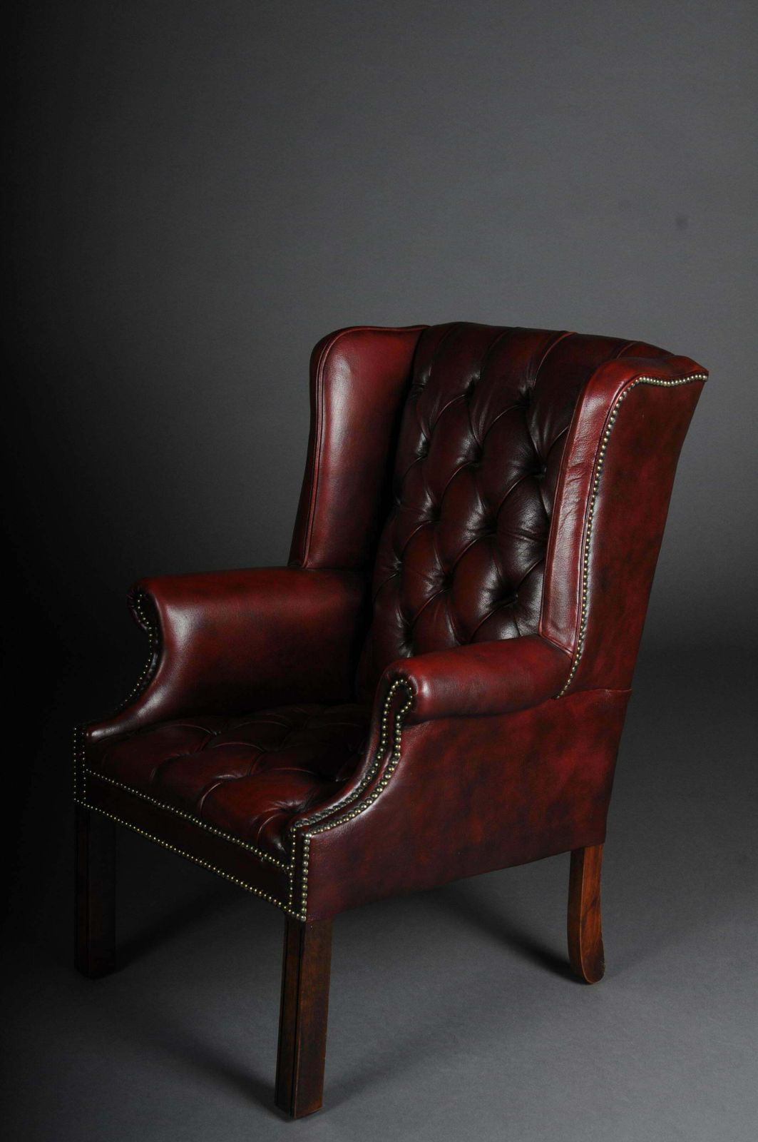 20th Century Classic English Chesterfield Earsback Chair, Leather photo 1991.0