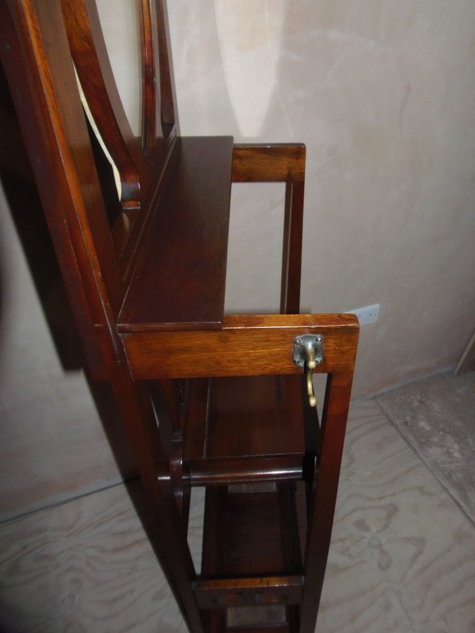 495.0 Shapland And Petter Hallstand . photo