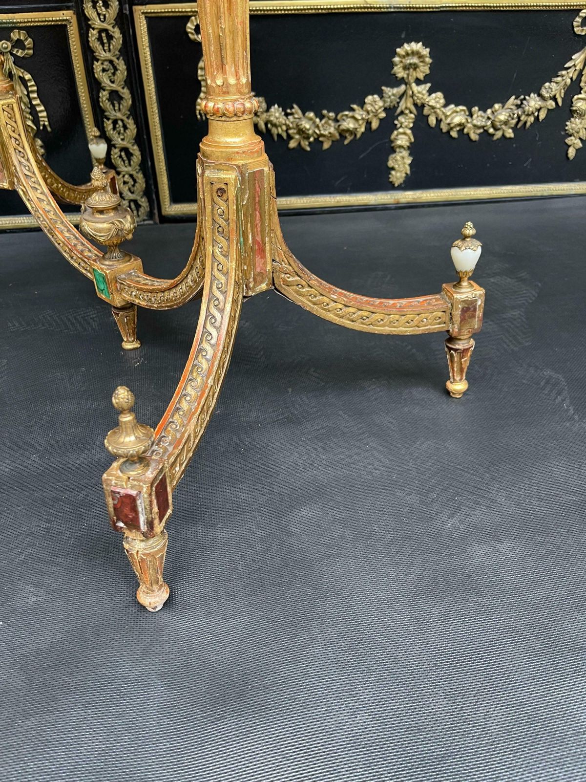 photo vintage Museum Louis XVI Coffee Table  Side Table Russia Around 1790 Gold Plated