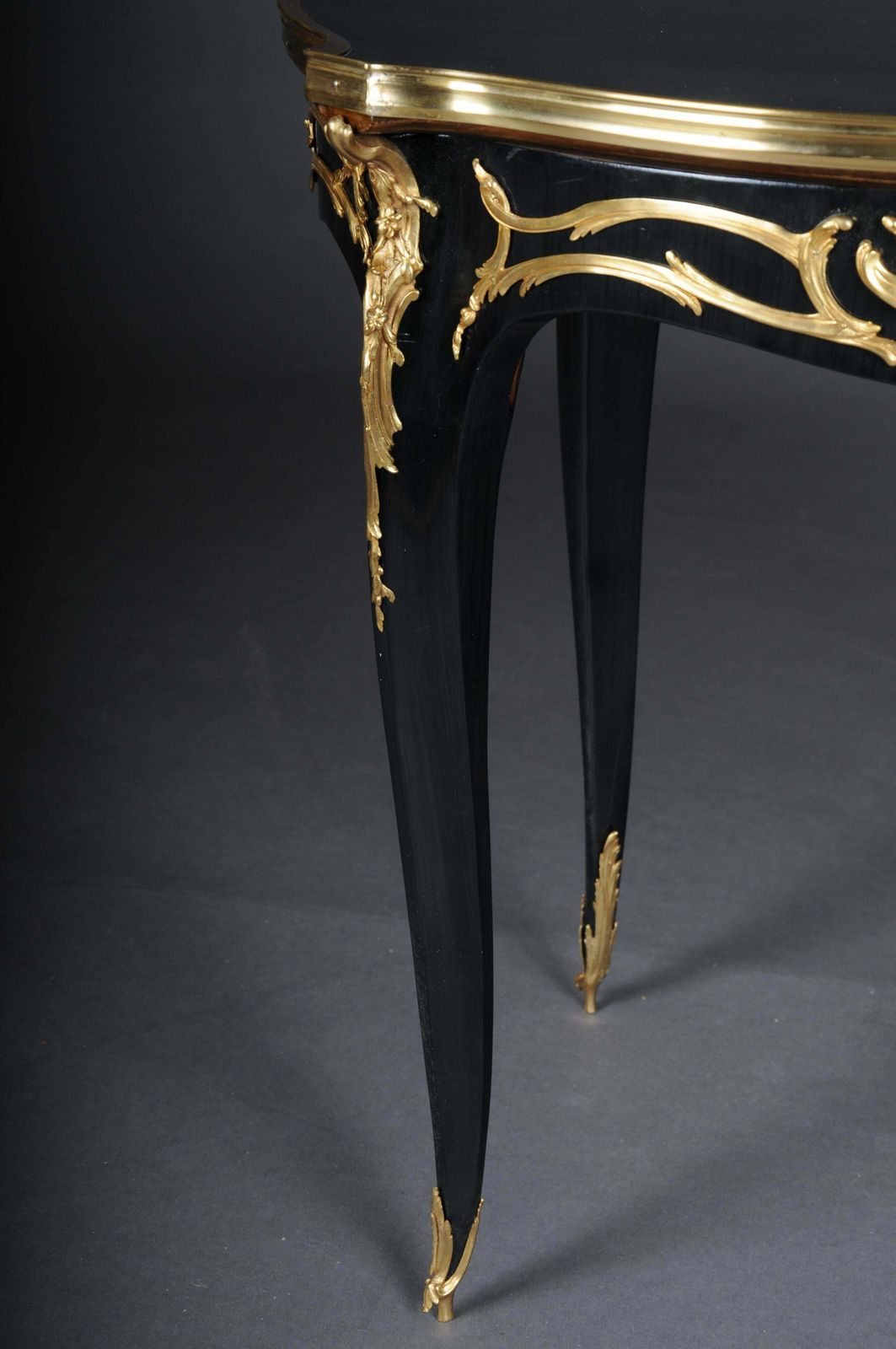 20th Century Royal Side Table After Francois Linke, Paris, Black Gold photo vinterior