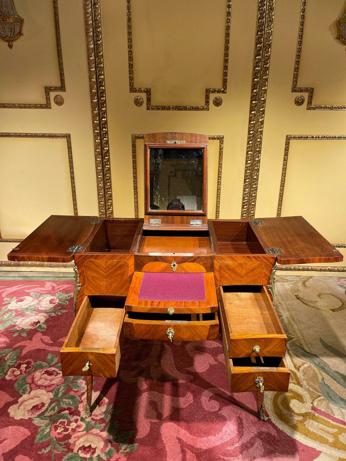 photo vintage 20th Century Louis XV Style Poudreuse / Desk, Paris Around 1900