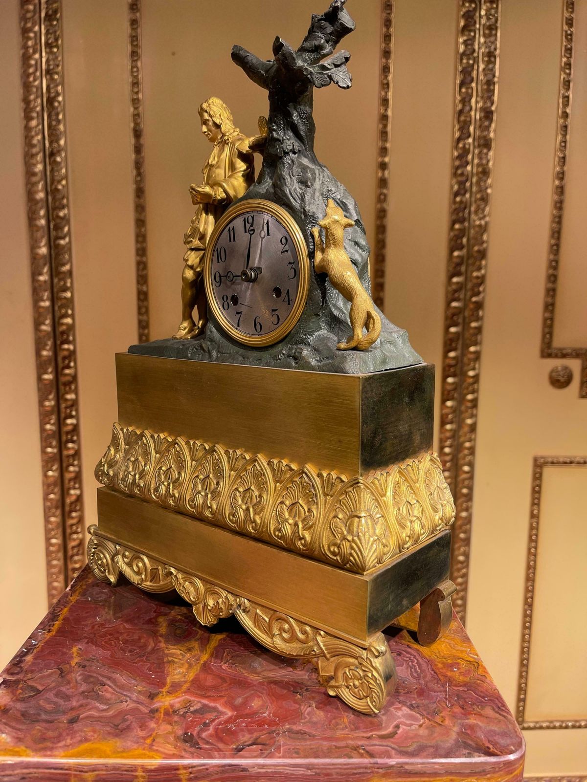 Antique Mantel Clock From Around 1850, France, Fire Gilded photo vinterior