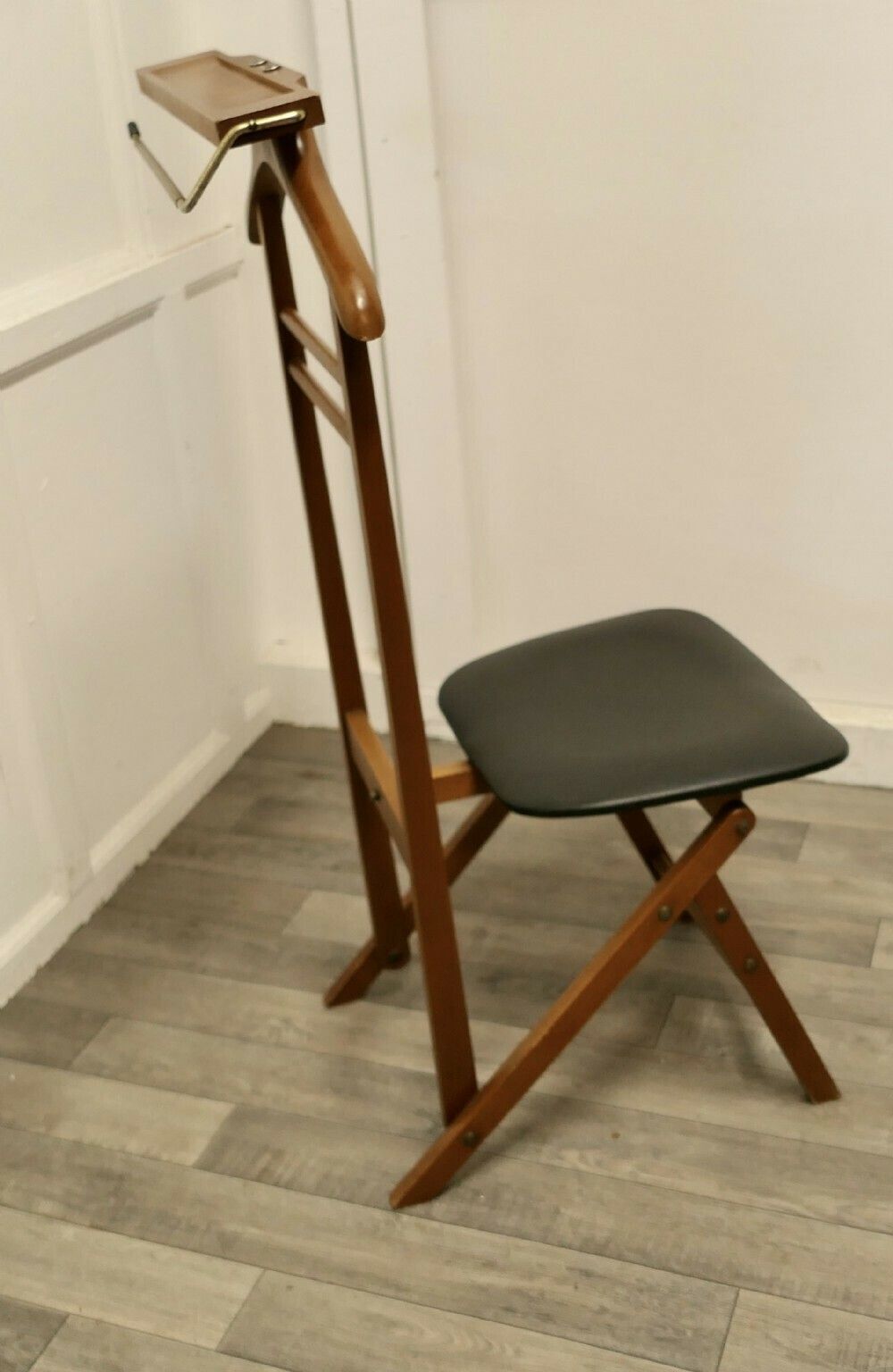 Mid Century Beech And Vinyl Gentleman's Valet Seat, Formax Valet By Breveitato, Dress Boy