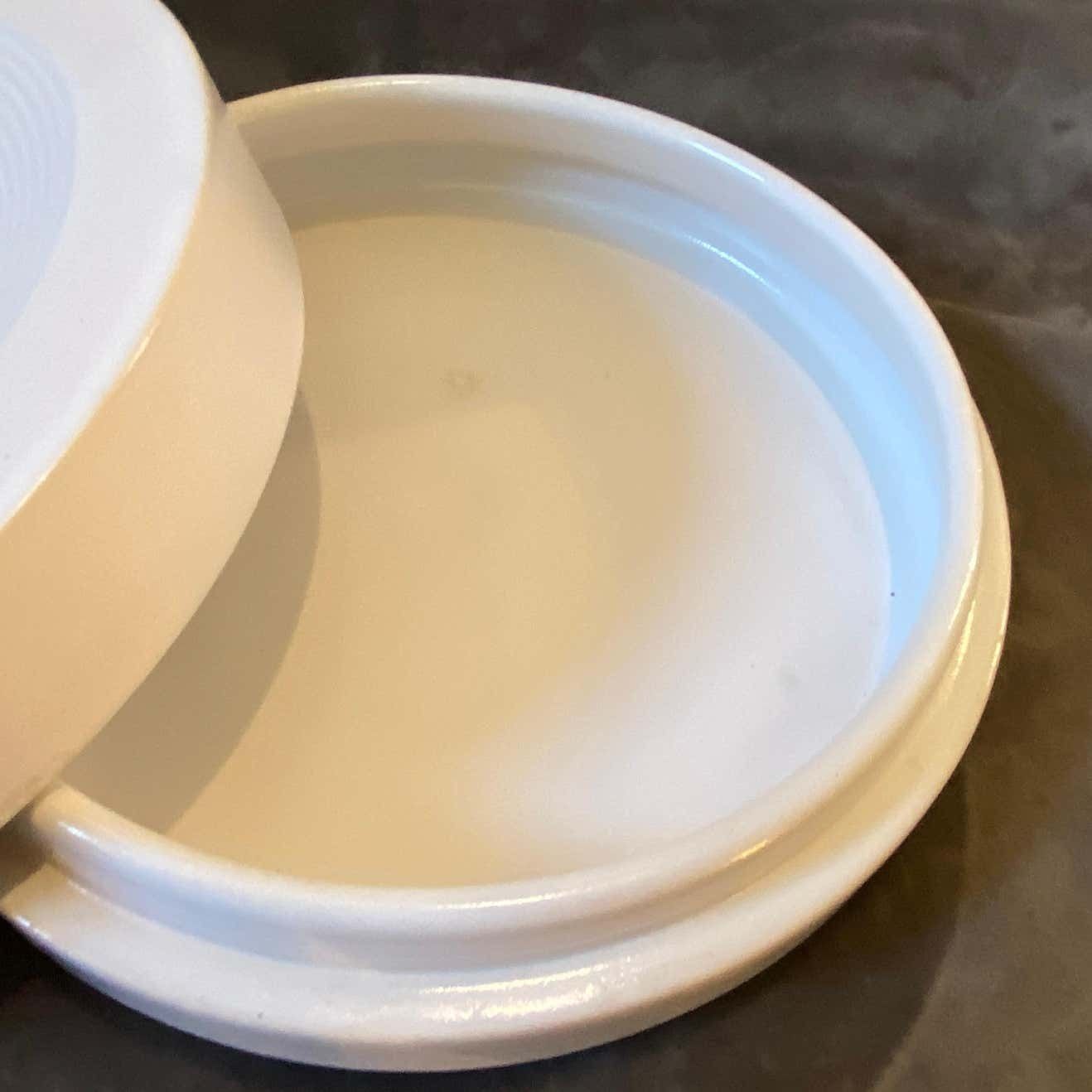 1980s Mangiarotti Style Modernist White Ceramic Round Italian Ashtray photo 338.0