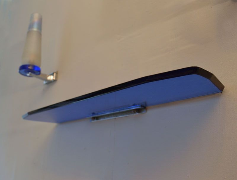 photo vinterior 1960s Italian Bathroom Set In Blue Glass And Chrome Attributed To Fontana Arte