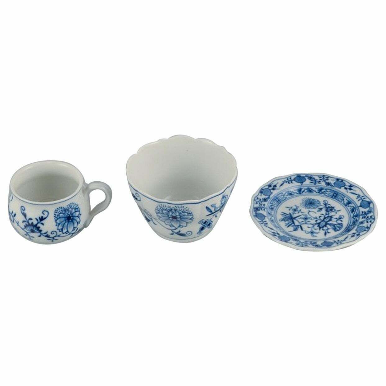 Meissen, Three Pieces Blue Onion, Cup Without Handle, Low Cup And Small Plate