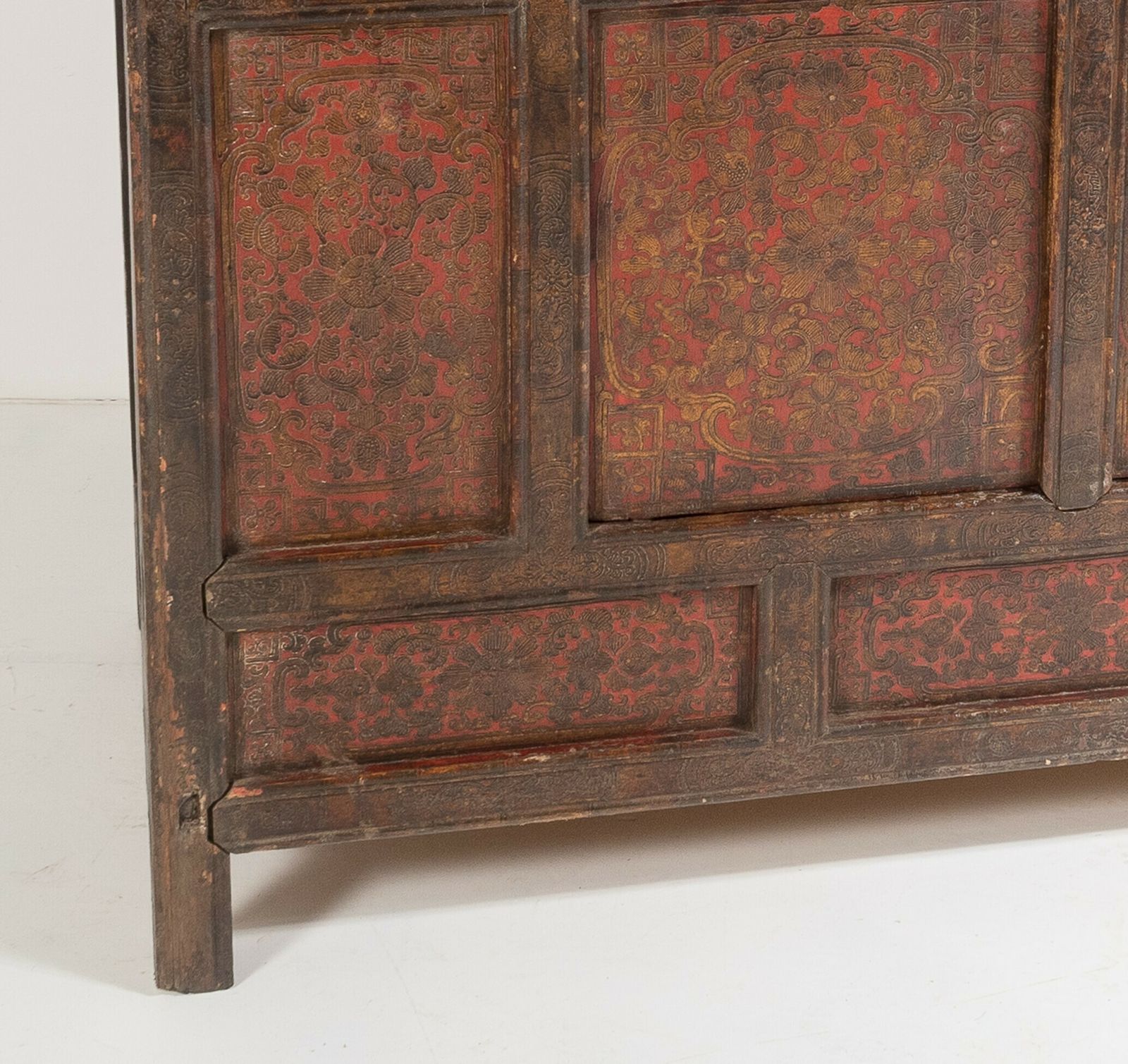 photo furniture Original 19thc Large Chinese Tibetan Hand Painted Lacquered Alter Cupboard Sideboard