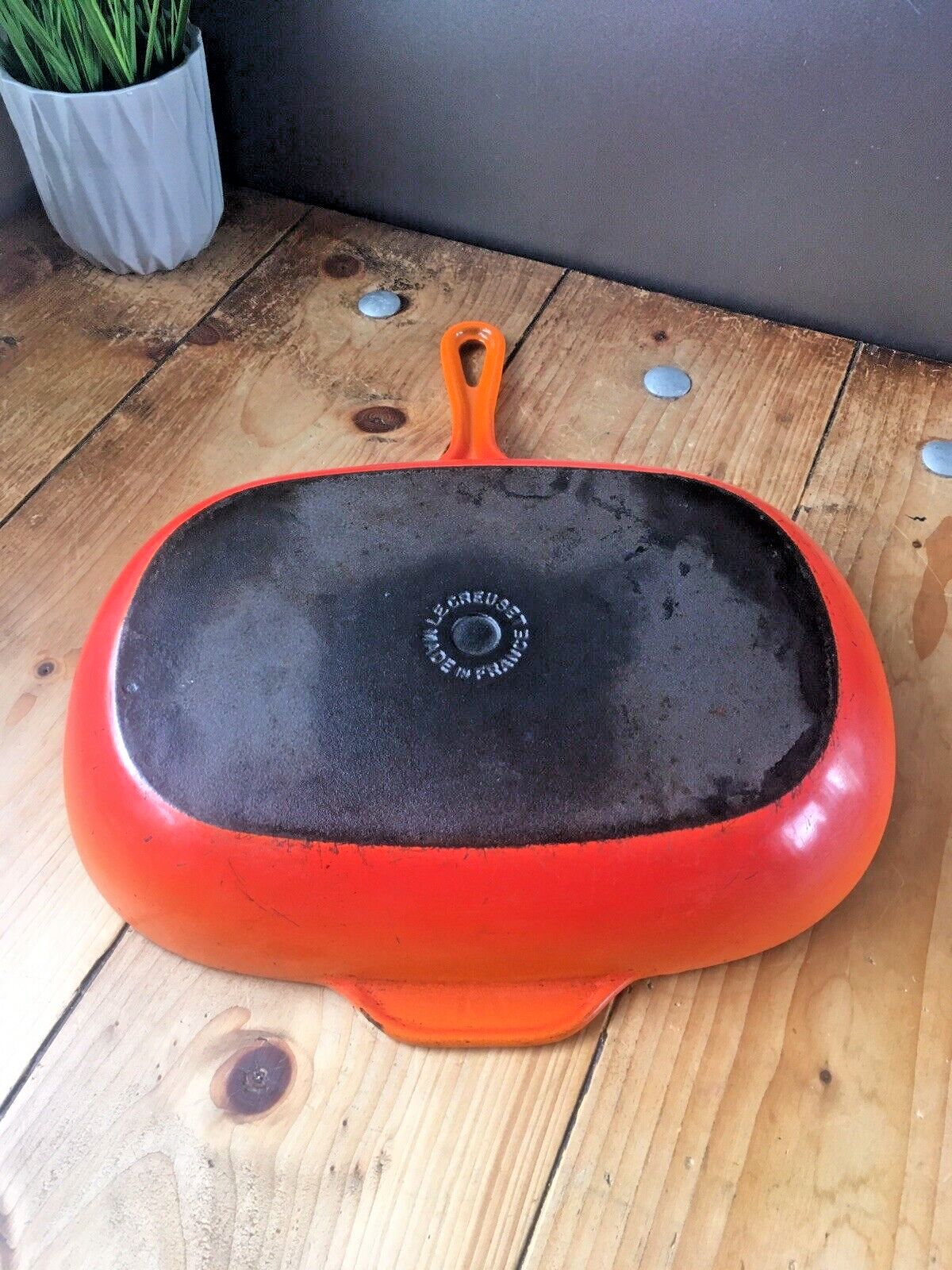photo furniture Oval Le Creuset France Orange Enamel Cast Iron Lip Frying Grill Pan Skillet