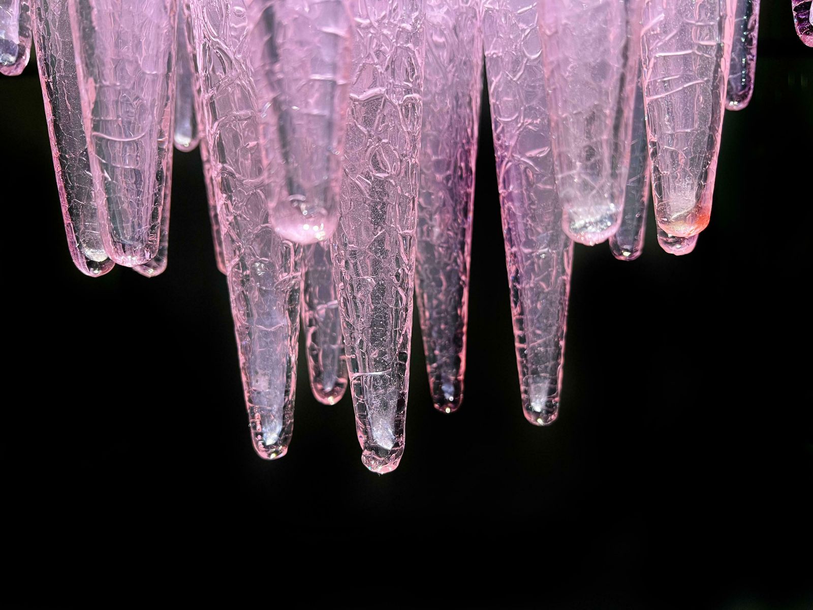 Spectacular Murano Fuxia Glass Chandelier, 1980 photo vinterior