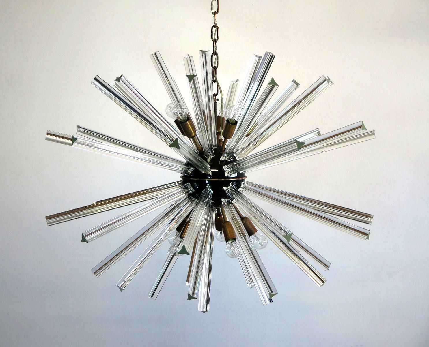 Exceptional Pair Of Glass Sputnik Chandeliers, 50 Crystal Glass ''Triedri'' Murano photo vinterior