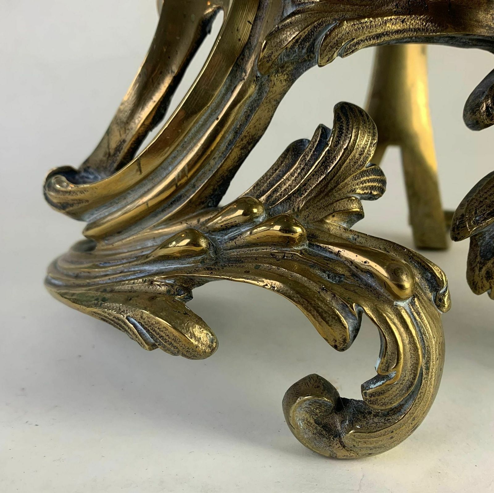 Fine Pair Of Gilded Brass Chenets/Fire Dogs photo vinterior