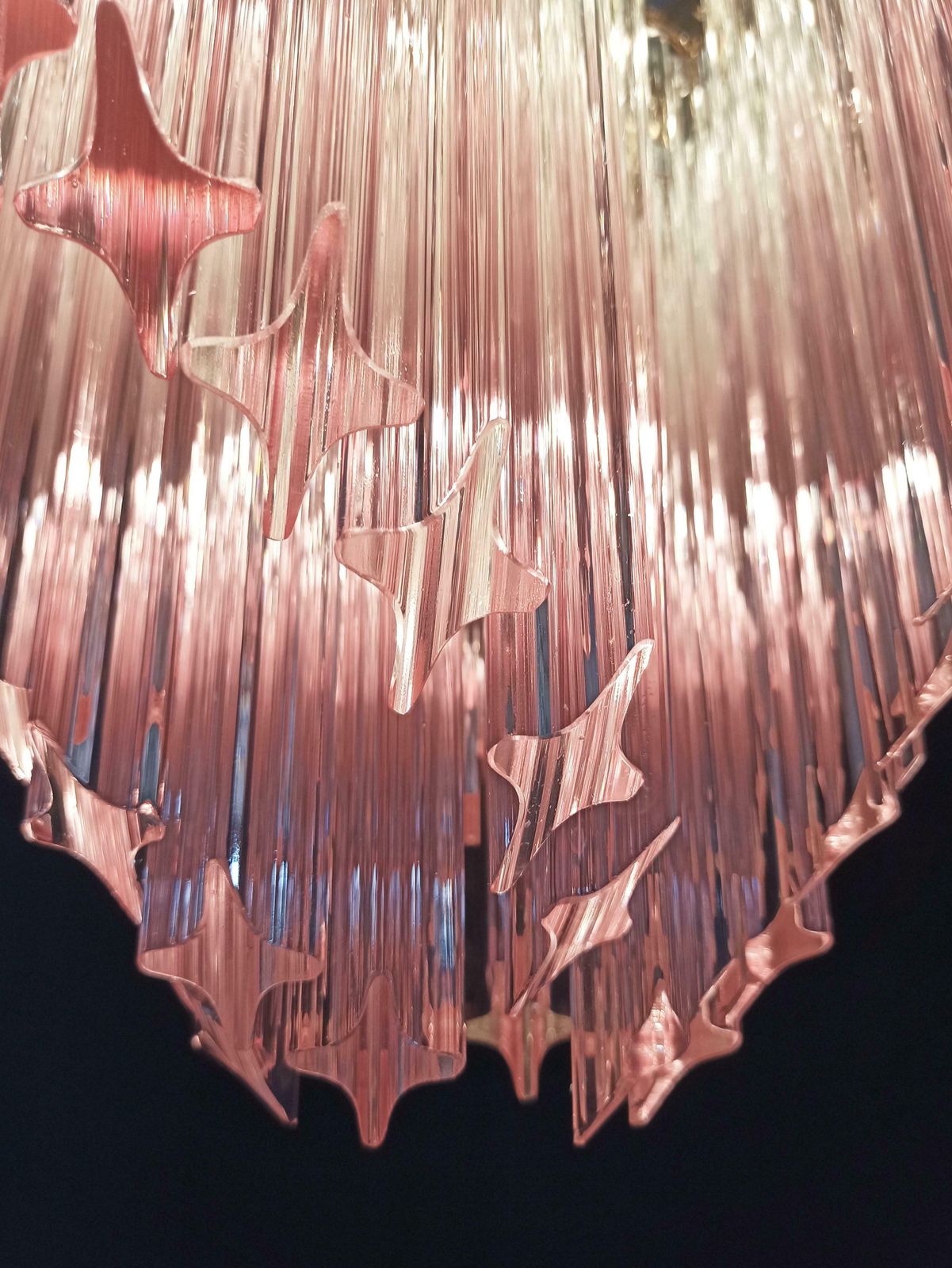 Lighting Elegant And Unique Modern Pink Quadriedri Murano Glass Chandelier photo