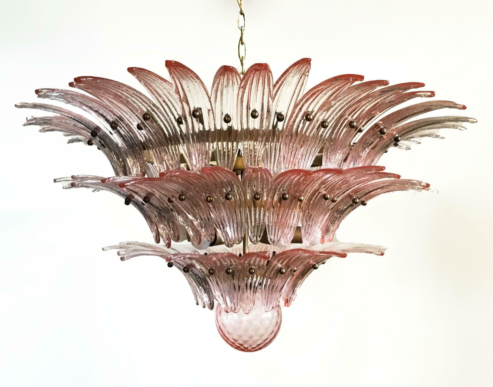 photo vintage Pair Of Spectacular Pink Glass Chandeliers. Murano