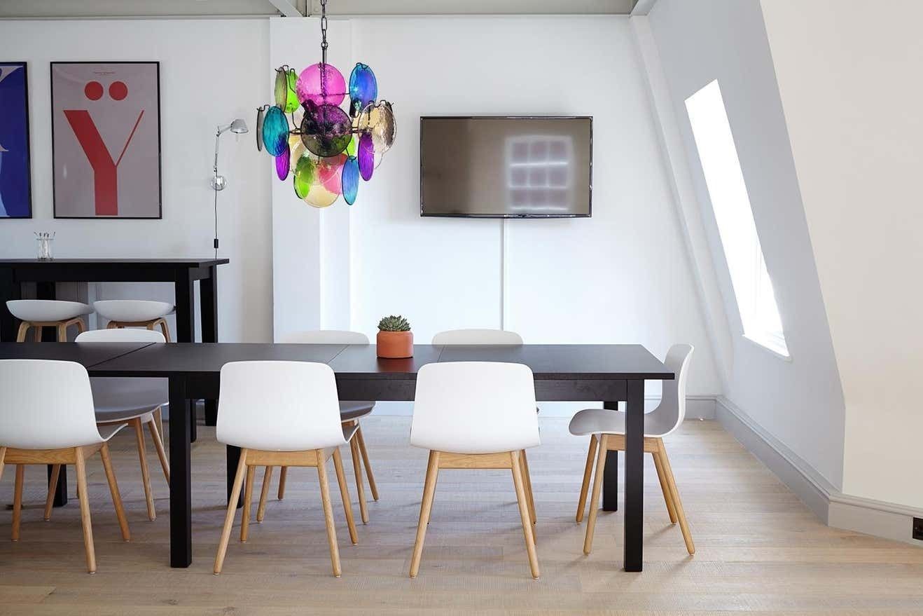 photo vinterior Pair Of Italian Chandeliers In Vistosi Style, Murano, Circa 1980