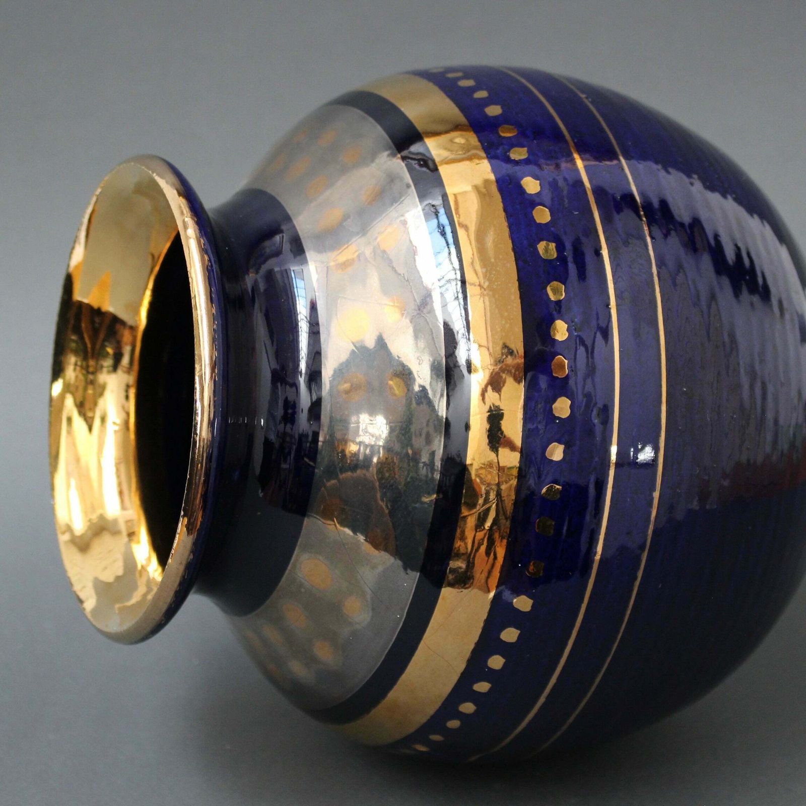 photo vintage French Decorative Vase By Georges Pelletier (Circa 1970s)