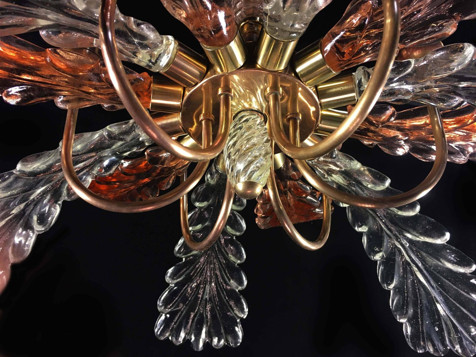 photo furniture Elegant And Rare Chandelier By Barovier & Toso, Murano, 1940s