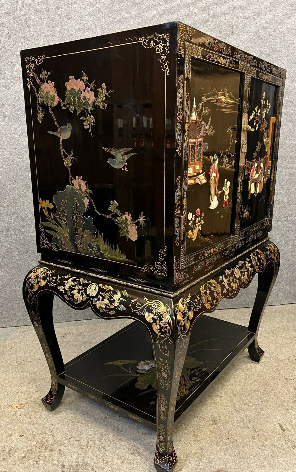 Stunning Large Chinoiserie Cocktail Cabinet photo for sale