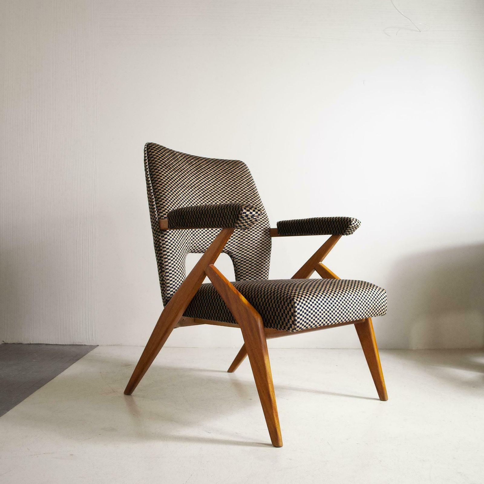 photo buy Antonino Gorgone Italian Mid Century Armchairs