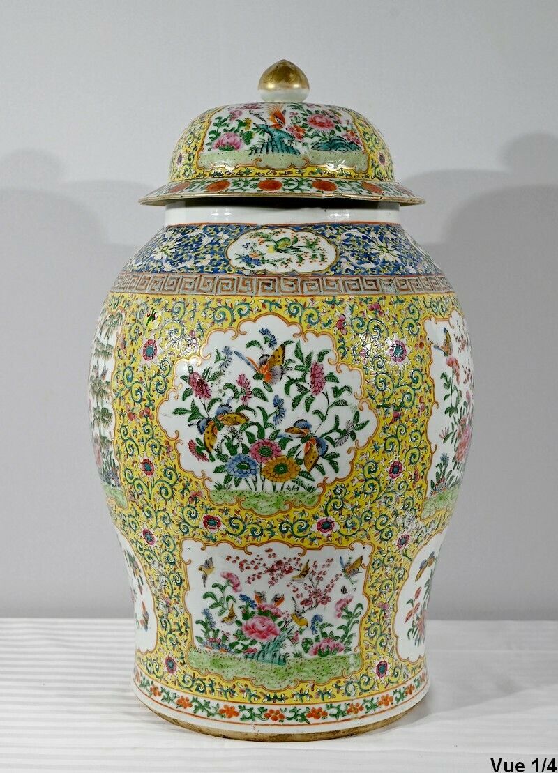Important Porcelain Vase, Canton   Late 19th Century photo buy