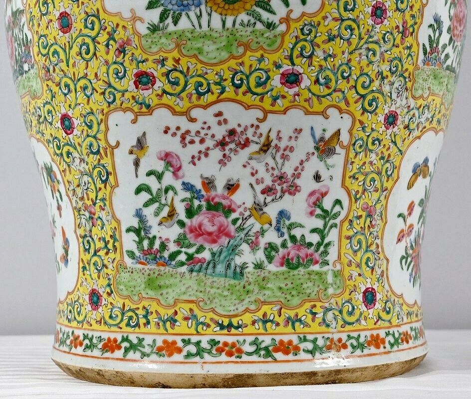 photo for sale Important Porcelain Vase, Canton   Late 19th Century