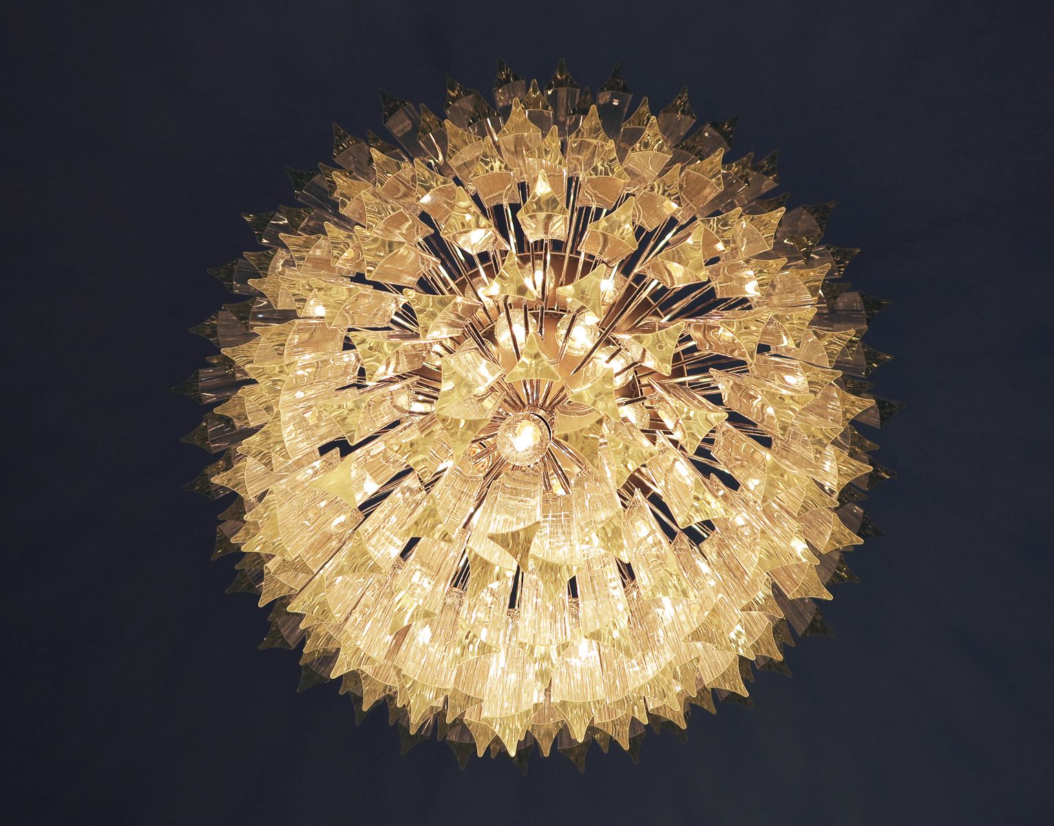 photo furniture Huge Murano Chandelier Trasparent Triedri – 187 Prism   Mariangela Model