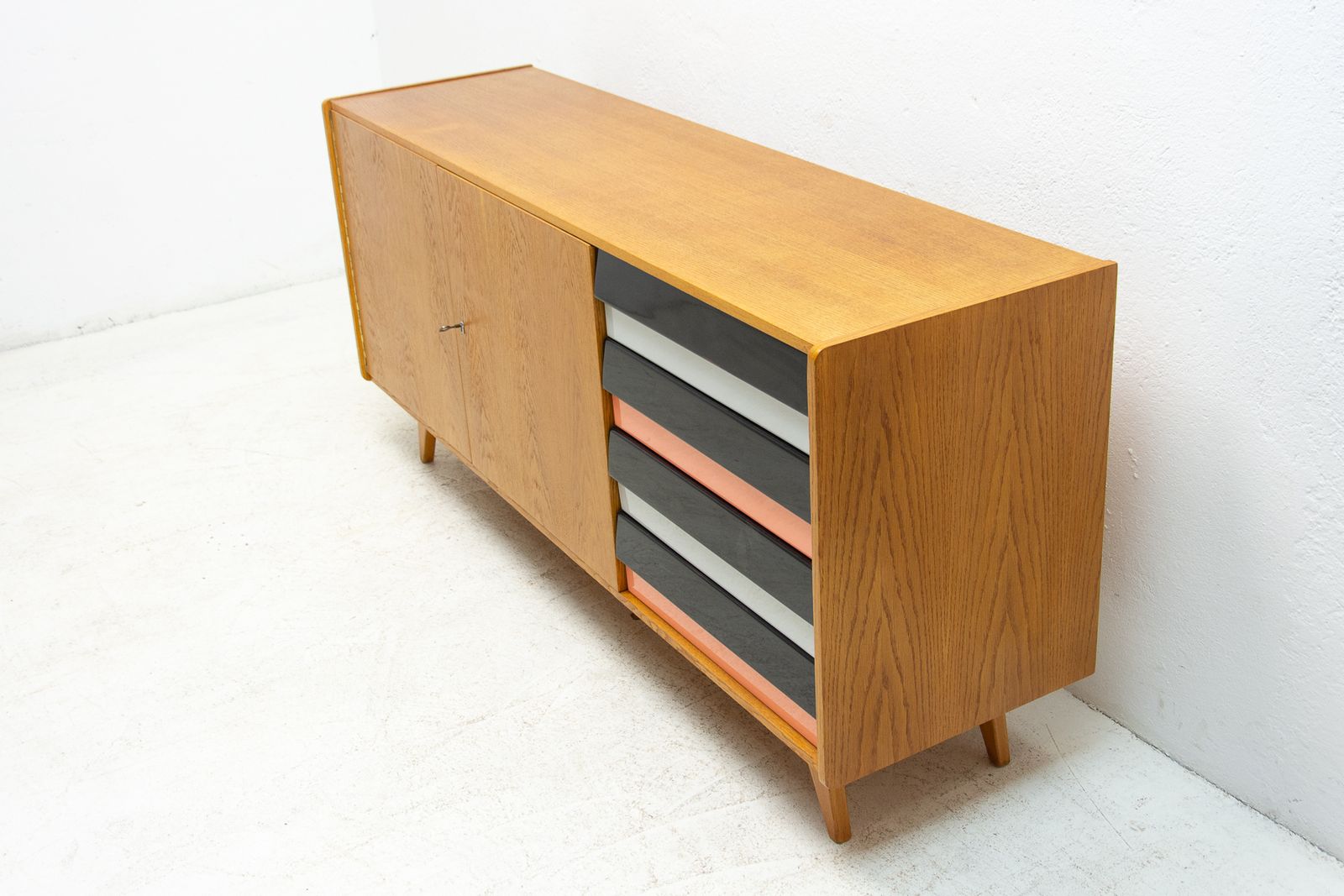 photo furniture Mid Century U 460 Sideboard By Jiří Jiroutek For Interiér Praha