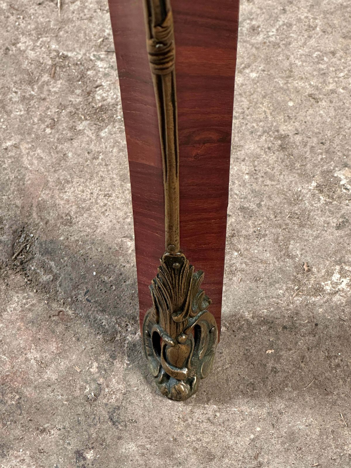 985.0 A Beautiful Antique Rosewood Louis Philippe XV French Writing Desk With Tooled Leather Insert Ormolu Mounts On Swept Legs photo