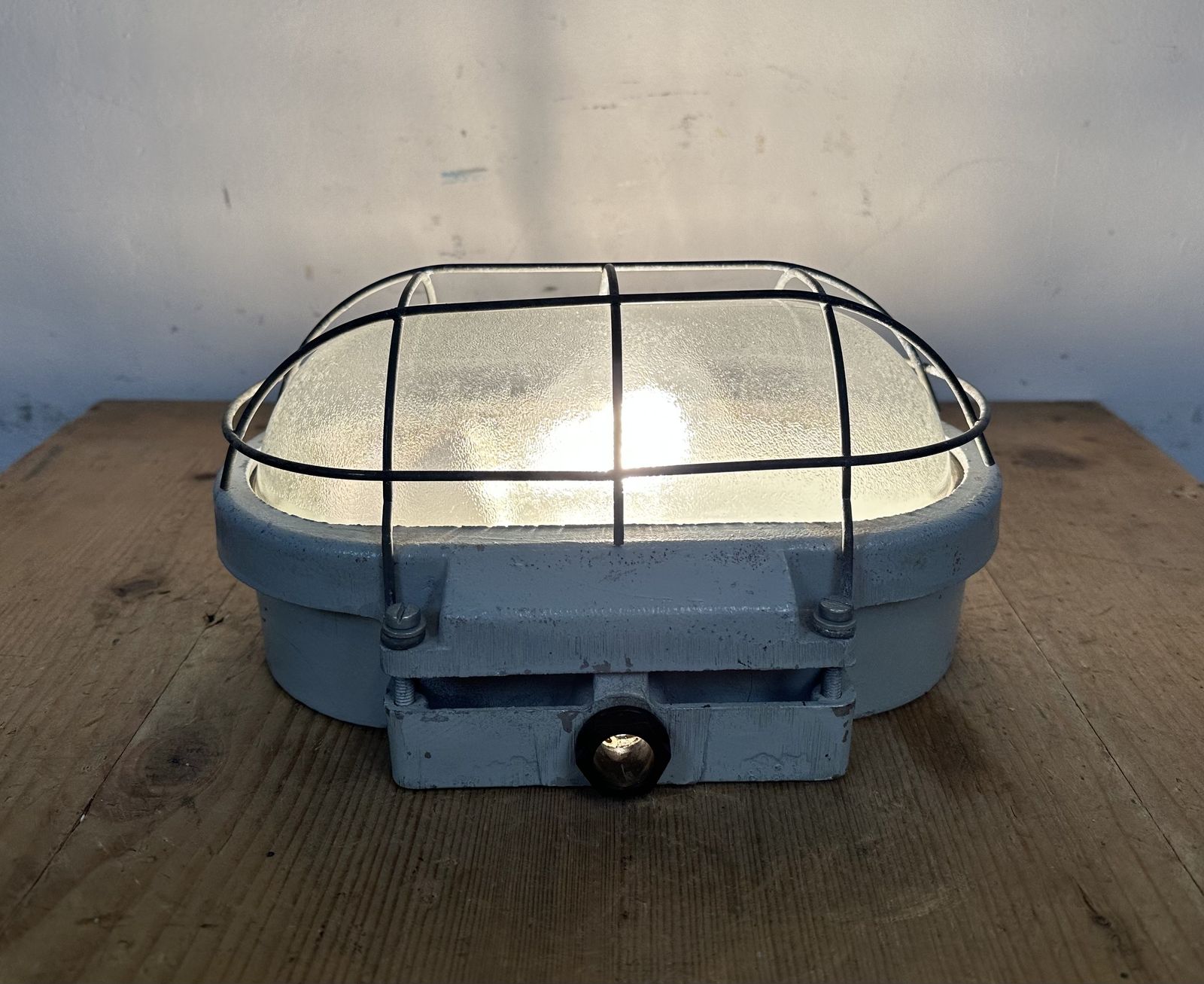 Industrial Cast Aluminium Wall Light With Frosted Glass From Elektrosvit, 1970s, 7x photo furniture