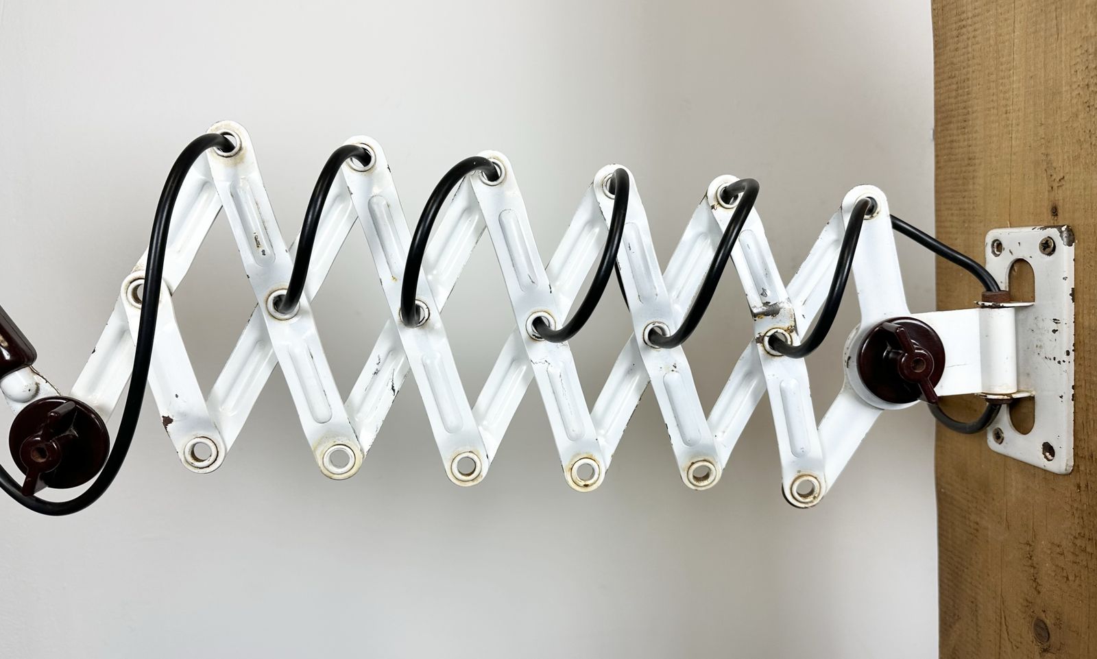 Industrial East German Scissor Lamp From Veb Zweckleuchtenbau Dresden, 1950s photo vintage