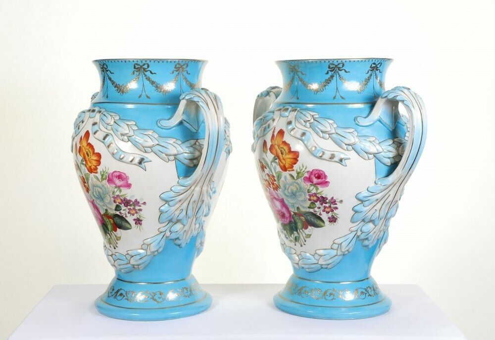photo vinterior Pair Sevres Porcelain Vases Floral Urns French