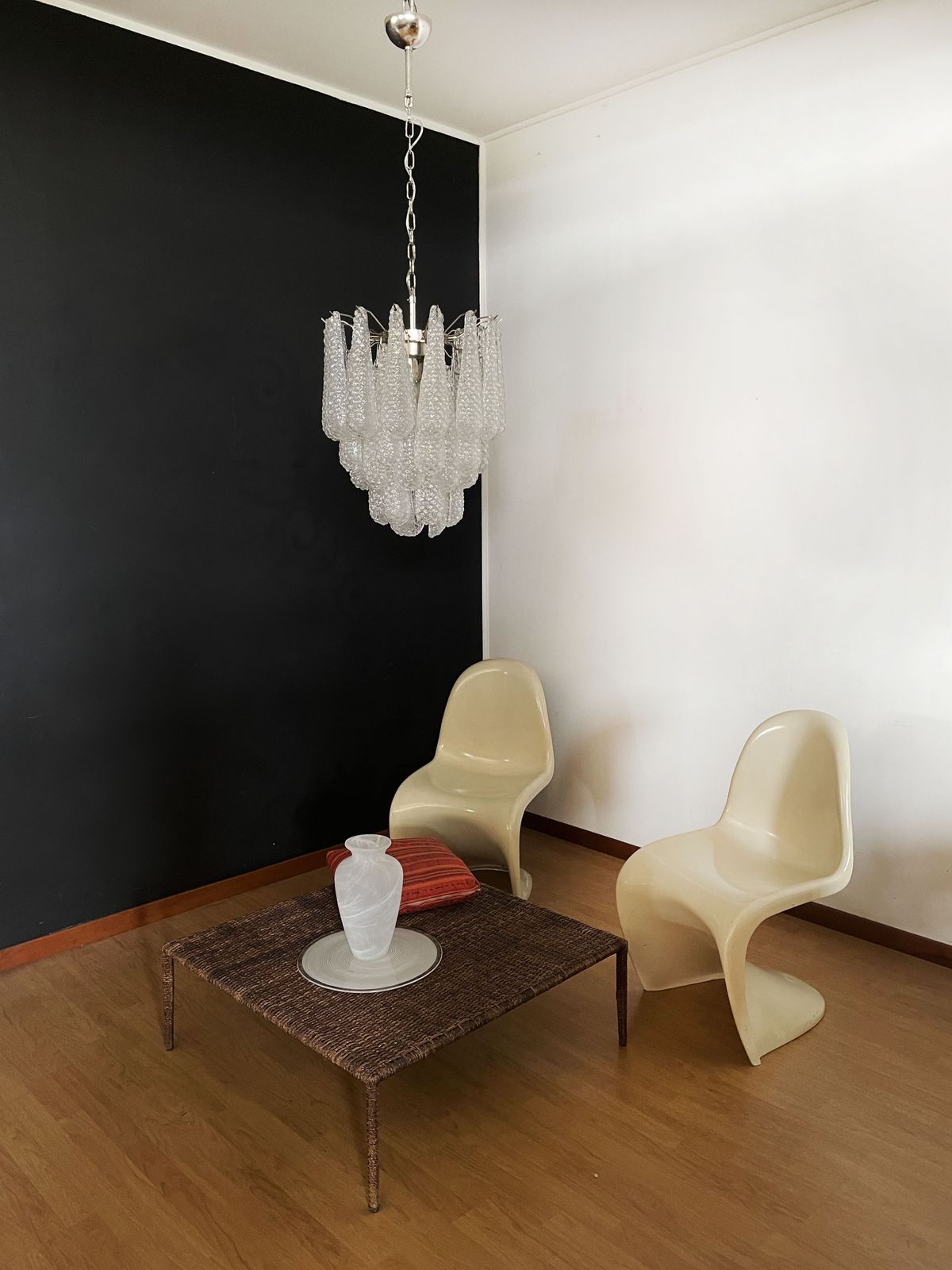 photo vintage Italian Vintage Murano Chandelier 41 Glass Petals Drop