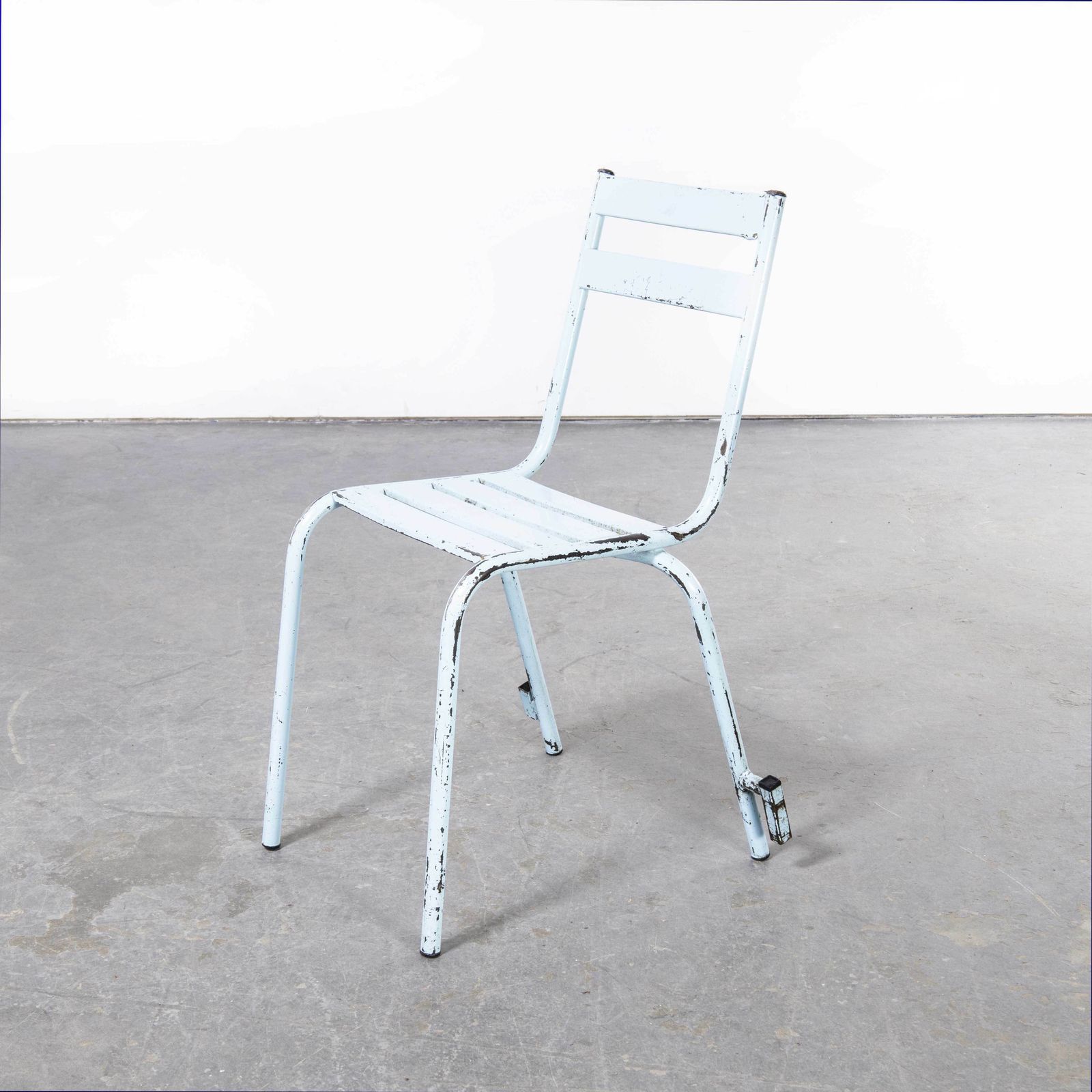 photo furniture 1950’s French Artprog Sky Blue Metal Stacking Outdoor Chairs \